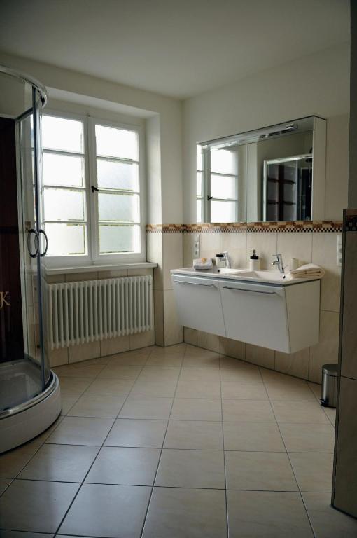 Karolingerhof Hotel Krov Ngoại thất bức ảnh